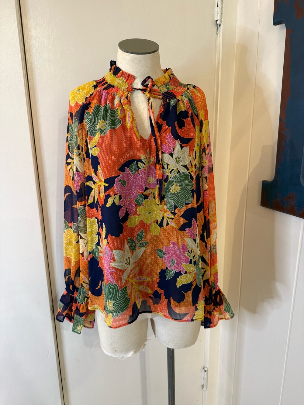 Fate Floral Tie-Neck Blouse in Navy, Pink & Orange Sheer fabric SZ S - Picture 2 of 4